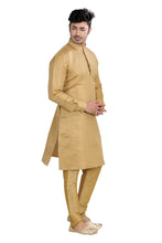Load image into Gallery viewer, Banarasi Butti Kurta pajama set in Gold
