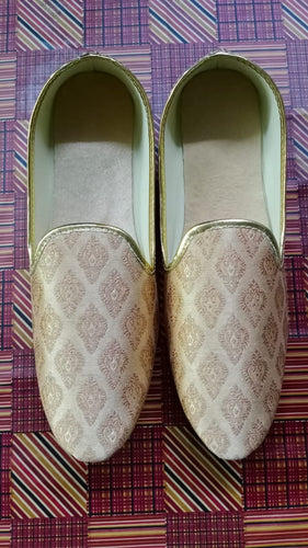 Brocade Silk - Premium Kurta Pyjama - Just $ 75! Shop now at Dapper Ethnic